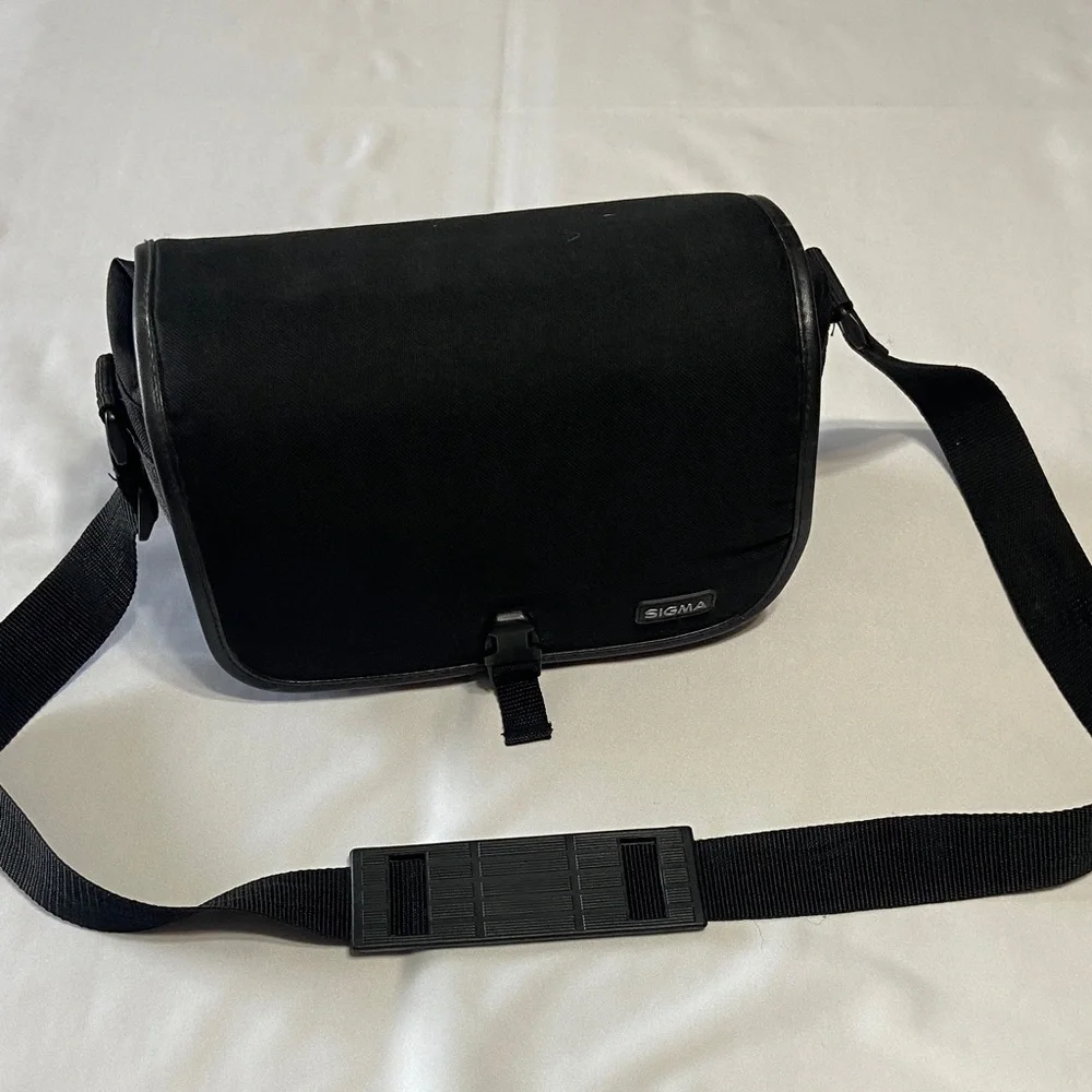 Sigma Padded Camera Bag With Shoulder Strap